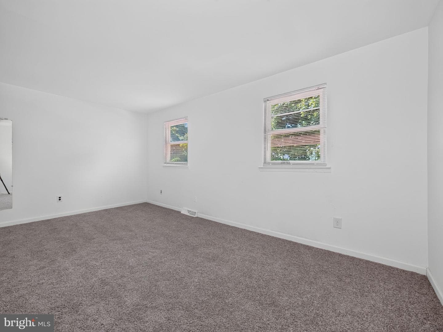 1098 Bayless Place photo 15