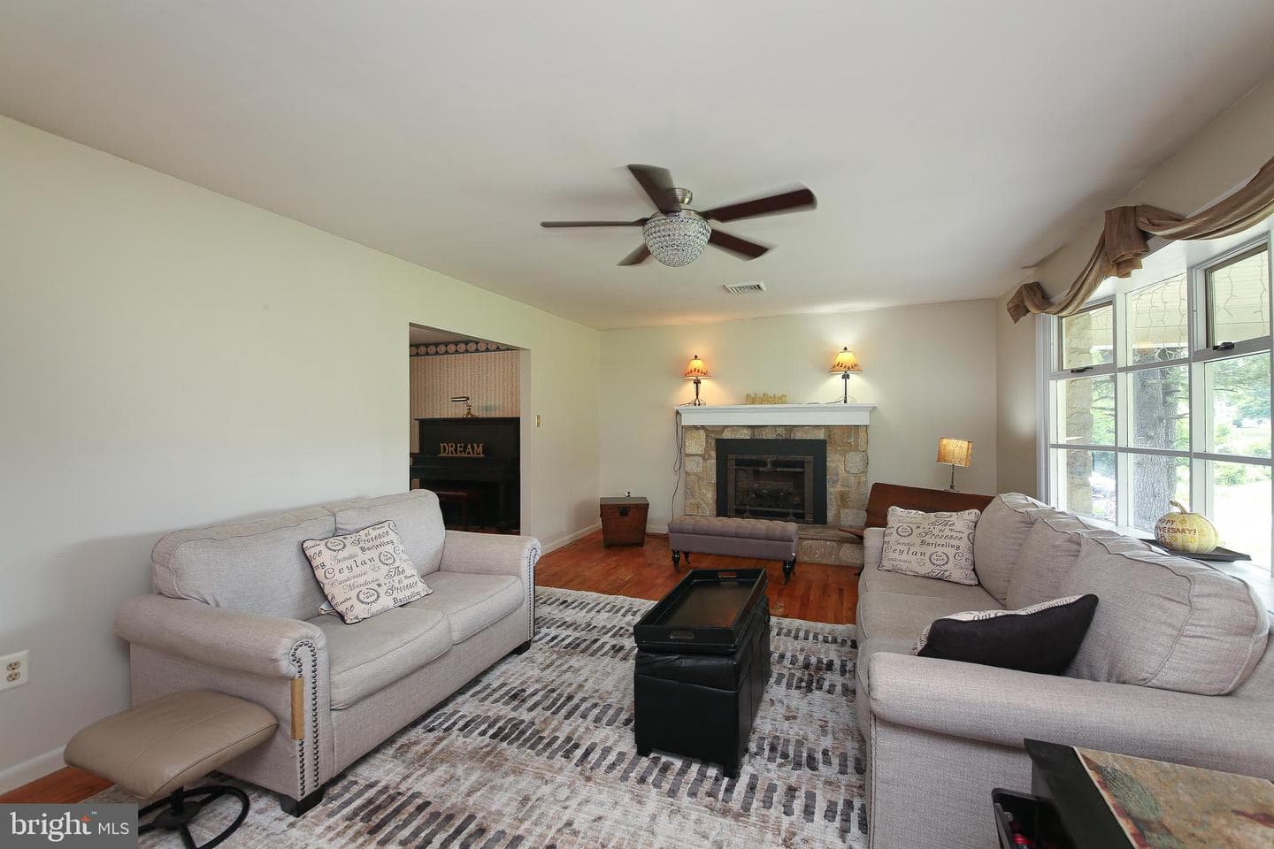 2850 Thompson Road photo 4