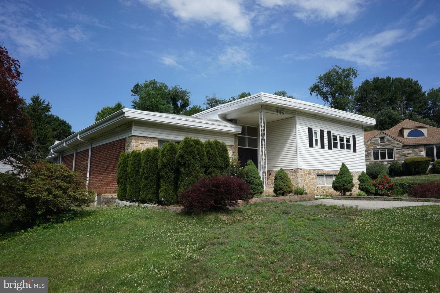 1104 Gainsboro Road photo 3