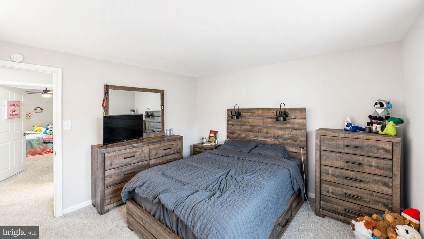 1028 Walnut photo 16