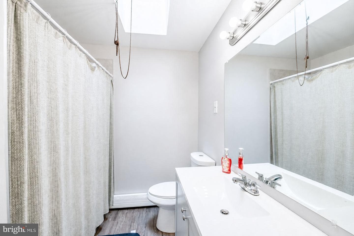 1028 Walnut photo 22