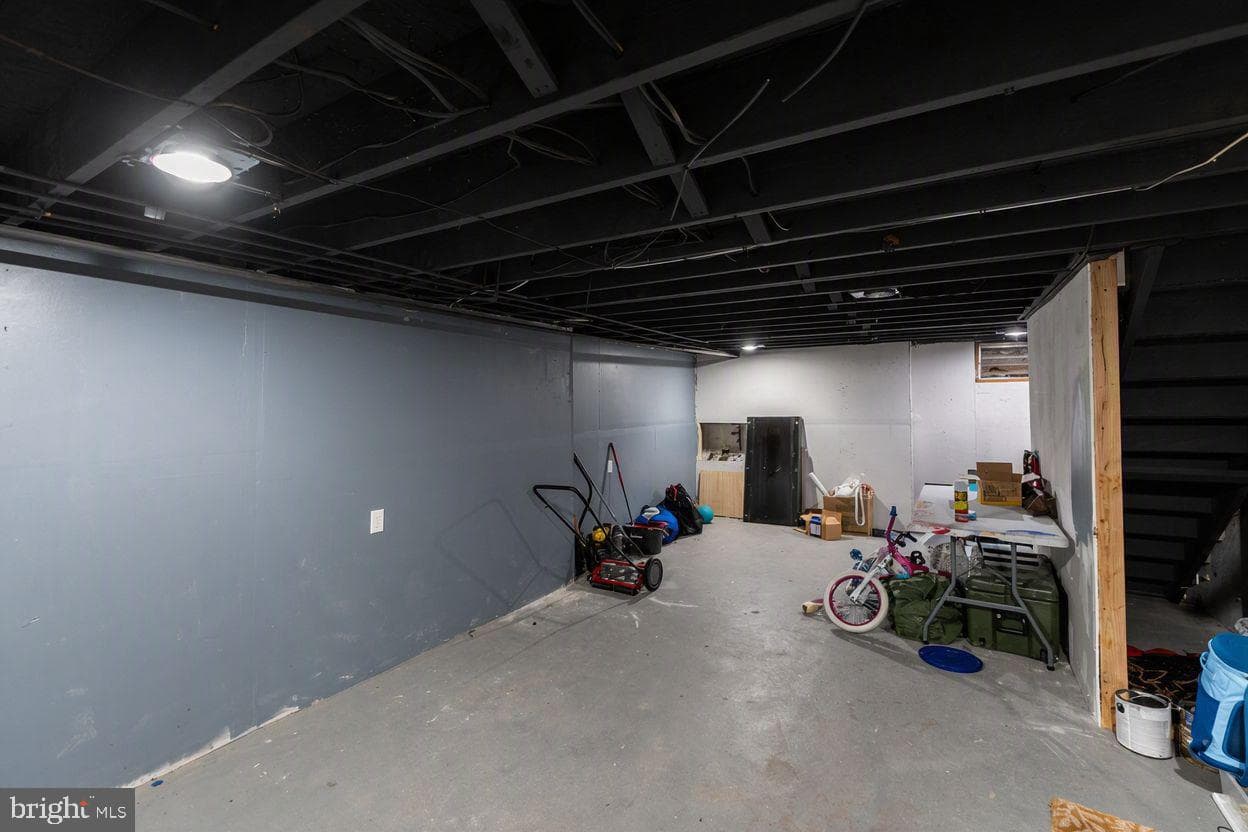 1028 Walnut photo 24