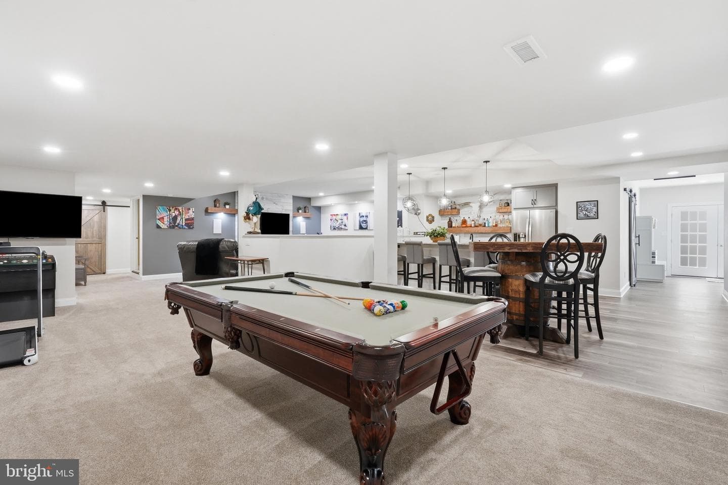 879 Ashbourne Way photo 39