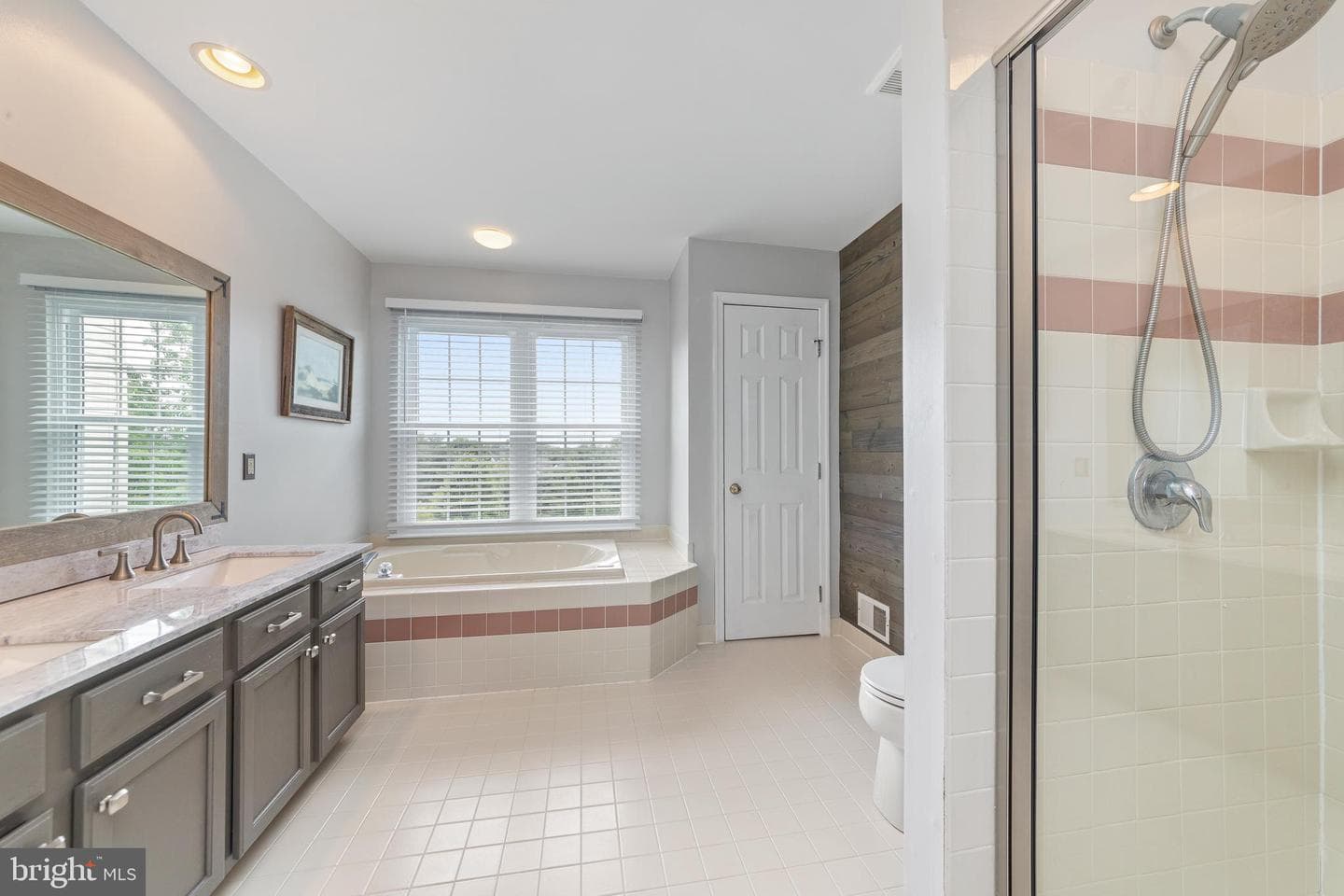624 Westbourne Road photo 18