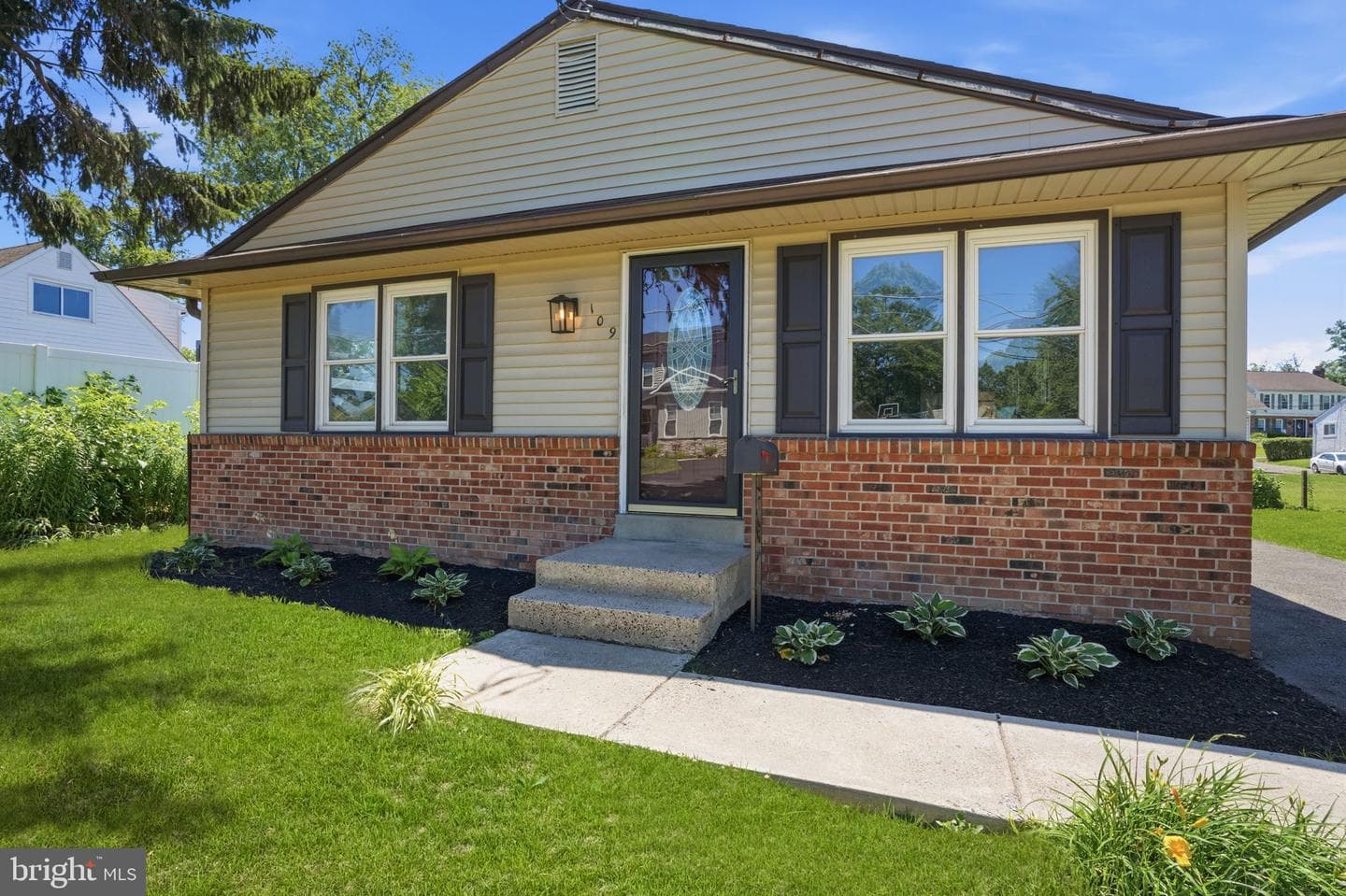 109 Castello Avenue photo 3