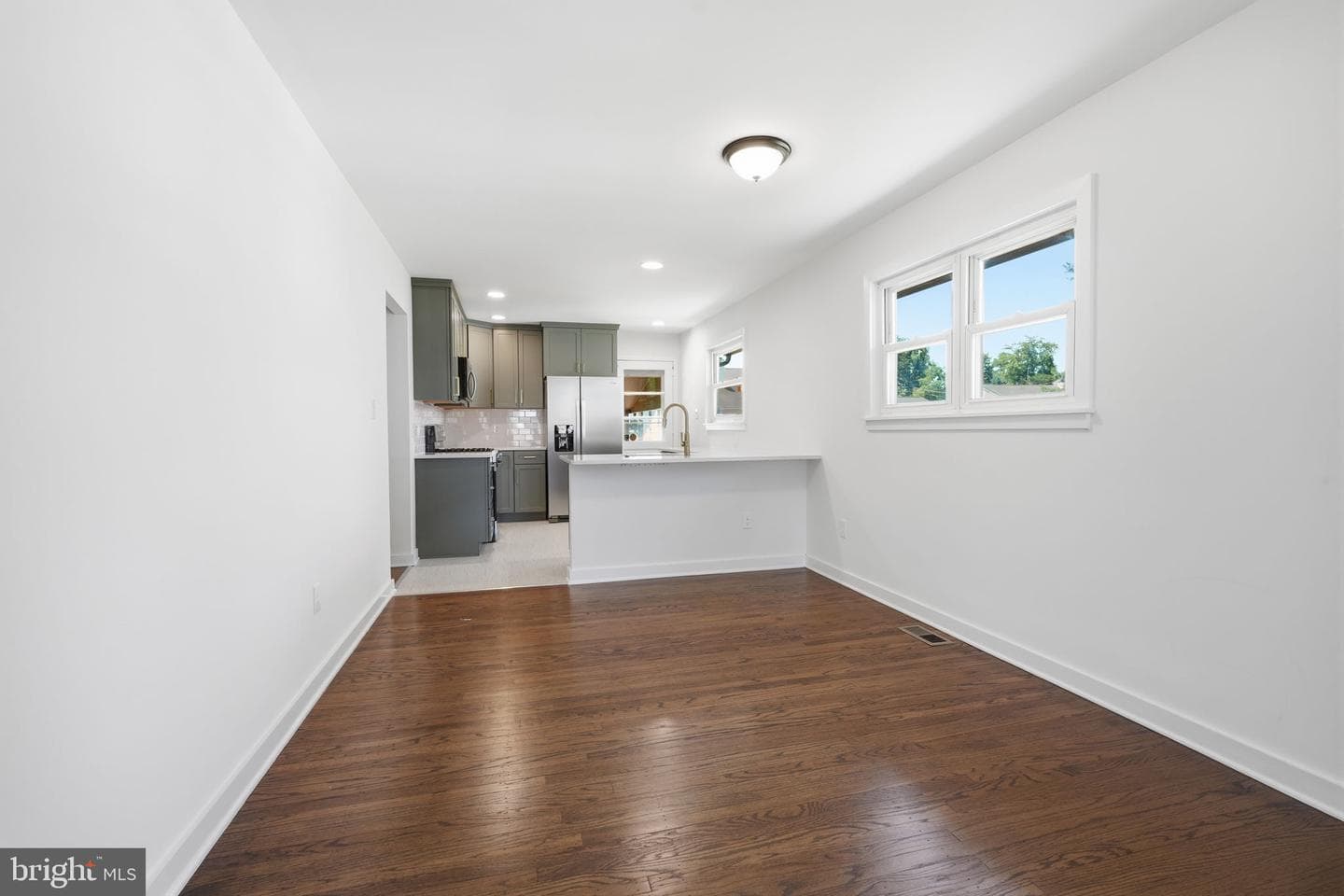109 Castello Avenue photo 5