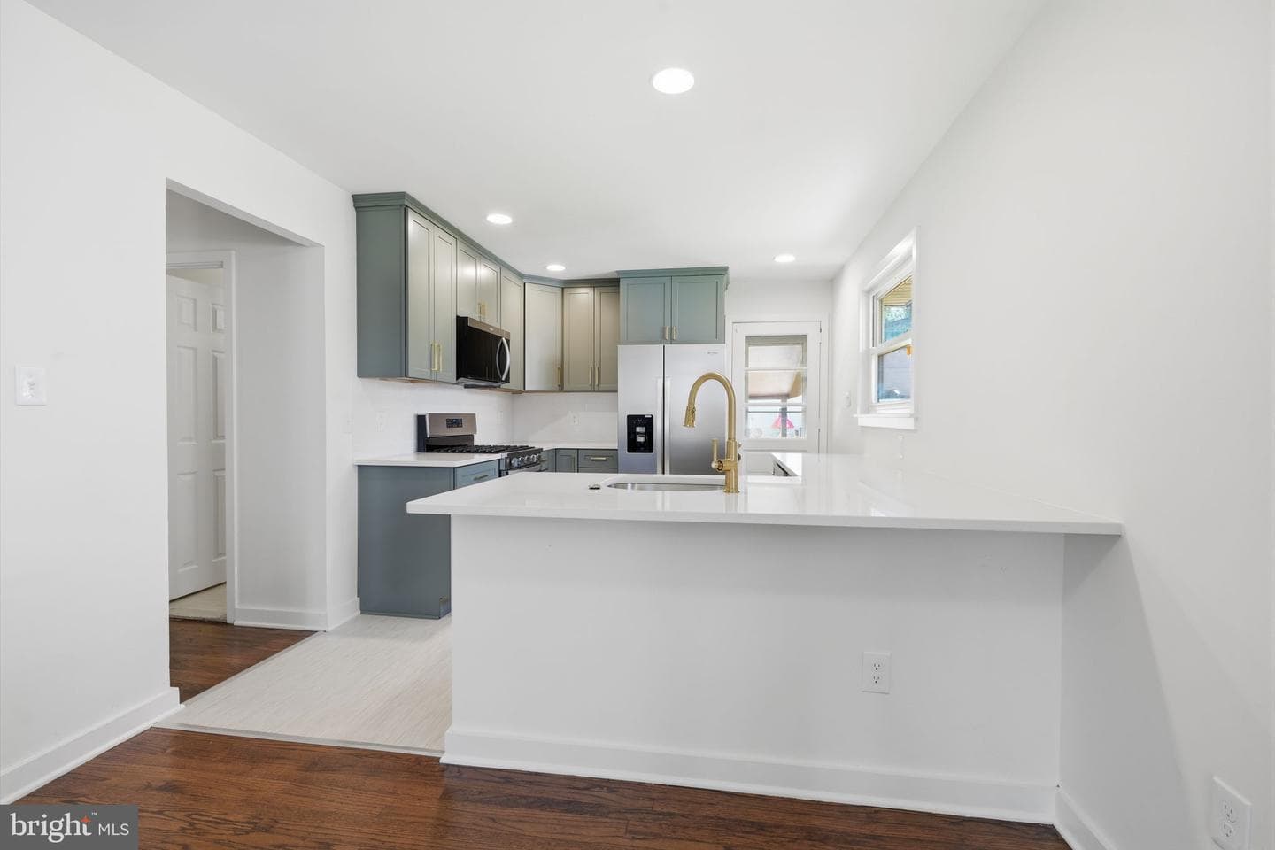 109 Castello Avenue photo 8