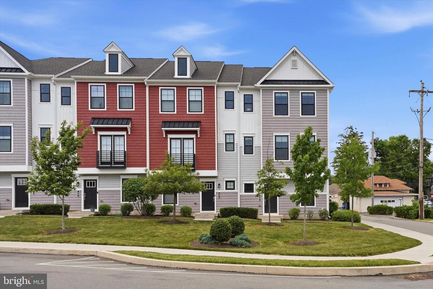 35 Third Avenue, Collegeville