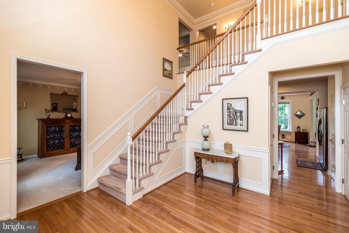 650 Grantham Lane photo 6