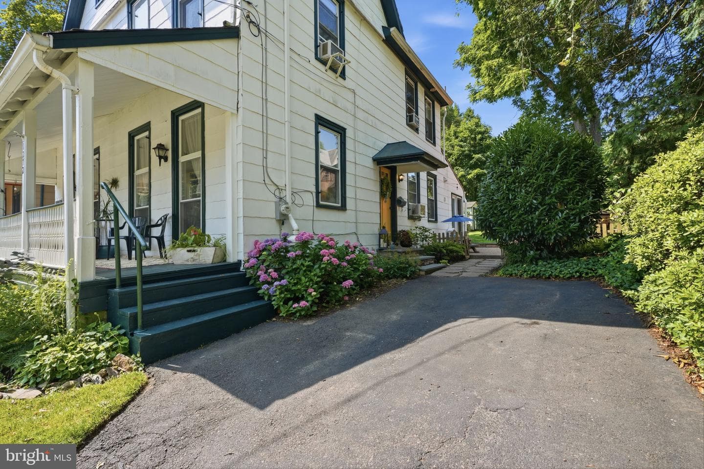 1272 Ashbourne Road photo 3
