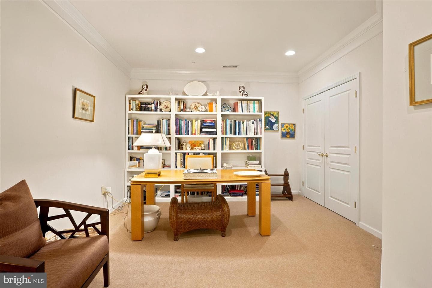 3203 Lilac Court photo 3