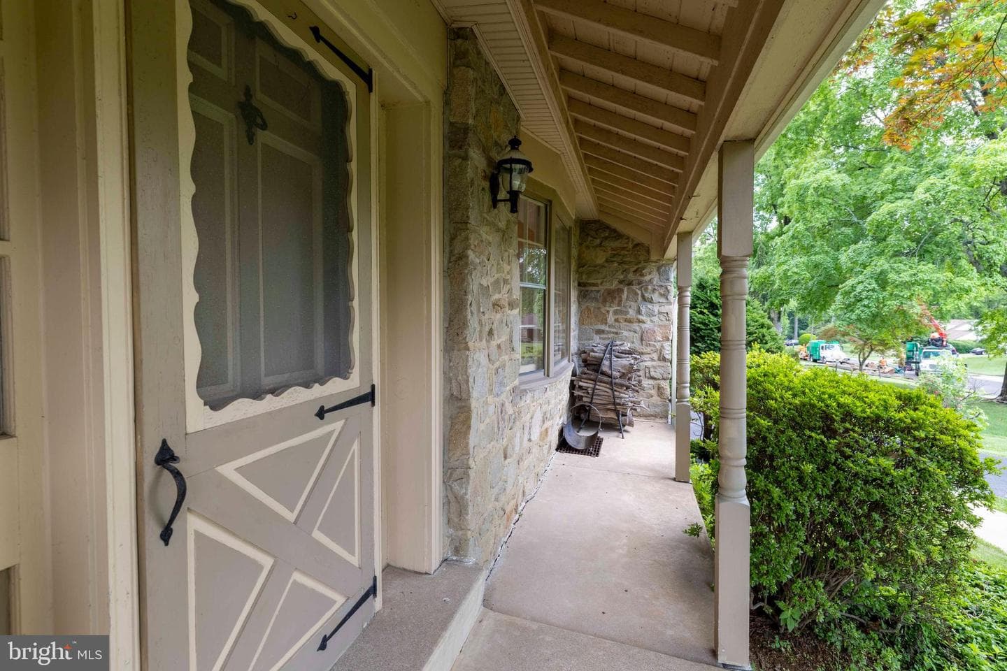 1051 Kipling Road photo 3
