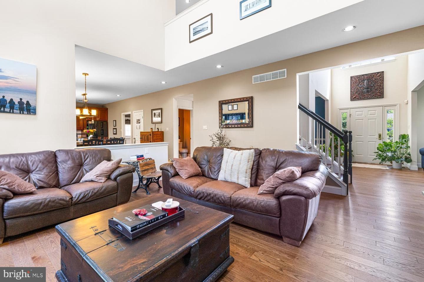 20 Greenshire Boulevard photo 7
