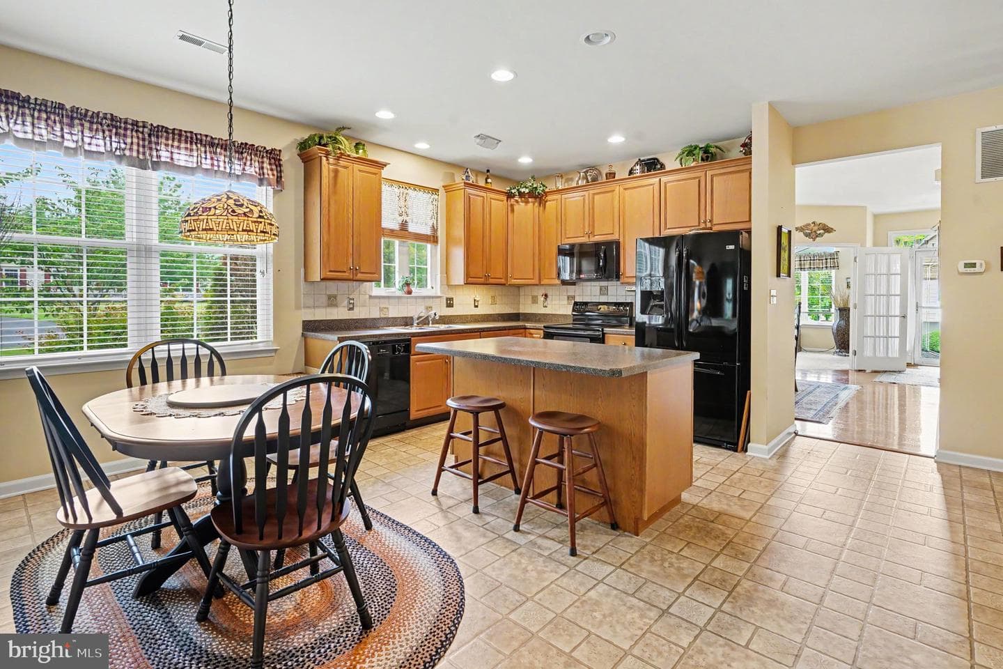 290 Kingsfield Drive photo 14