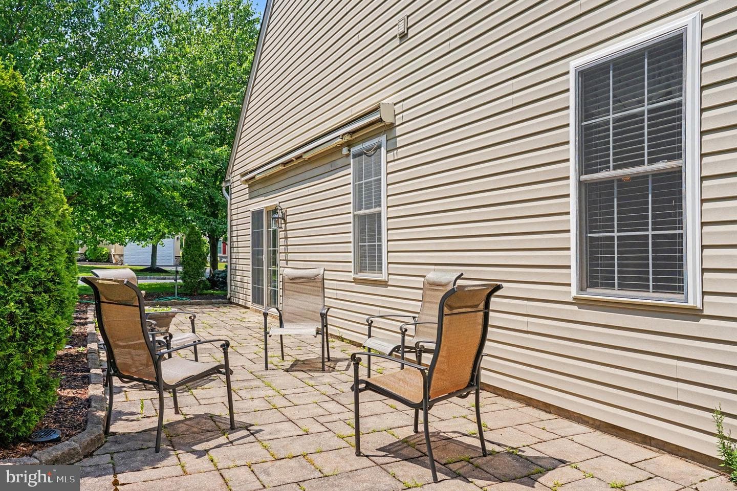 290 Kingsfield Drive photo 36
