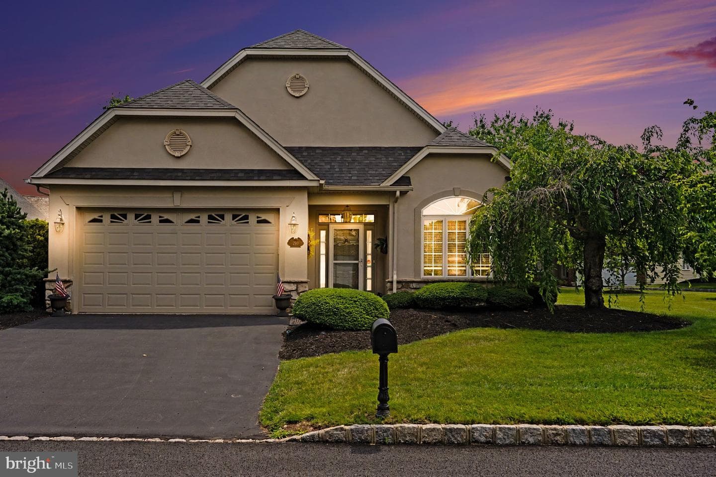 290 Kingsfield Drive photo 38
