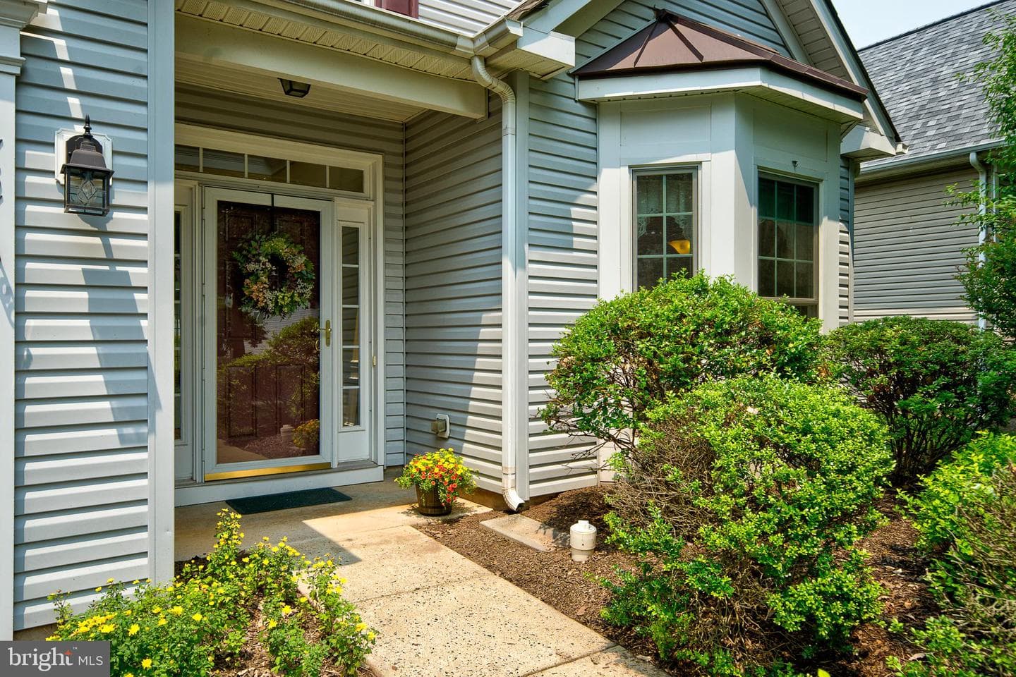 757 Wisteria Way photo 4