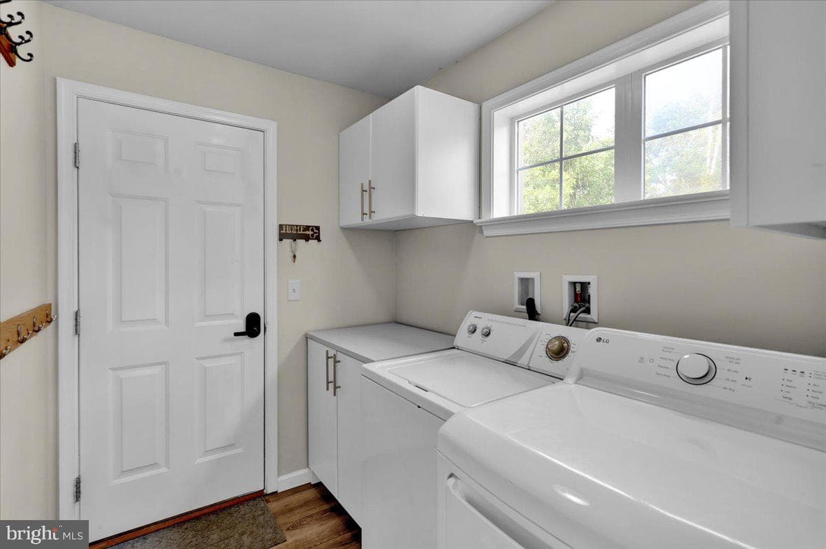165 Sycamore Boulevard photo 24
