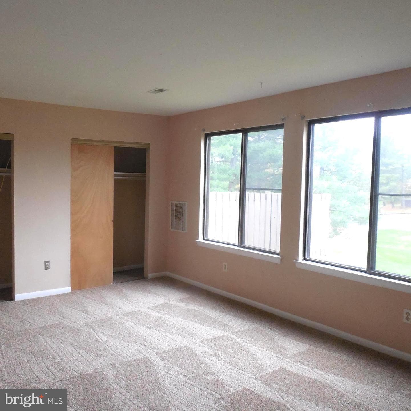347 Bridge Street photo 12