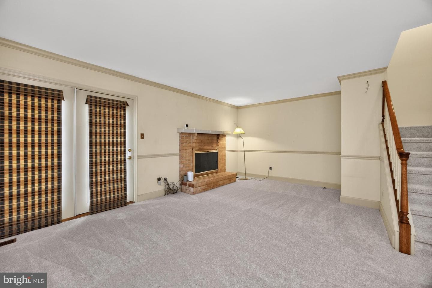 2116 Yorktown North N photo 13