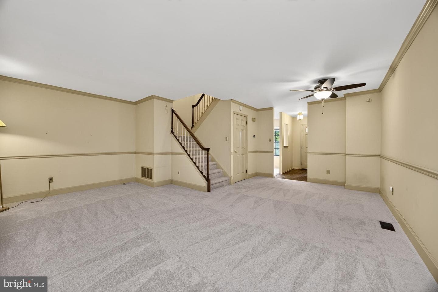 2116 Yorktown North N photo 15