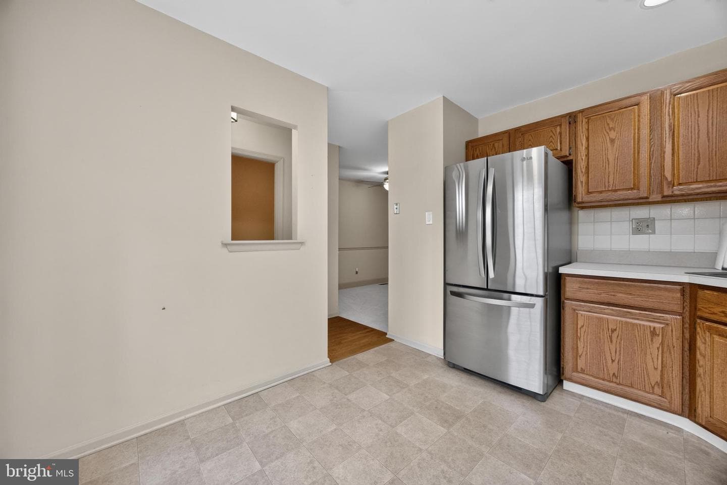 2116 Yorktown North N photo 9