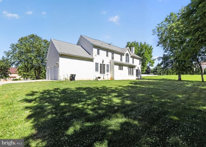 2098 Deep Meadow Lane photo 3