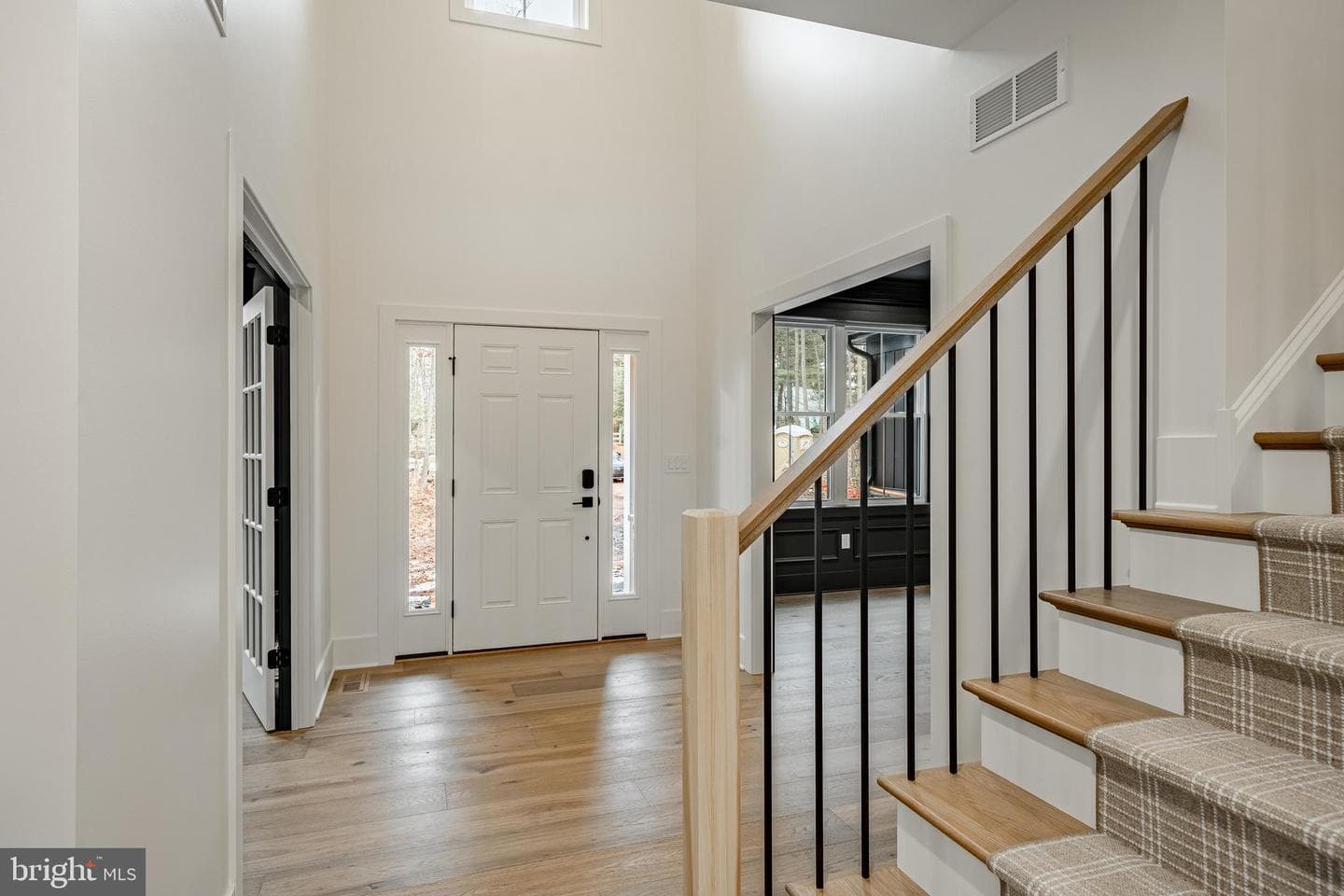 415 W Prospect Avenue photo 7