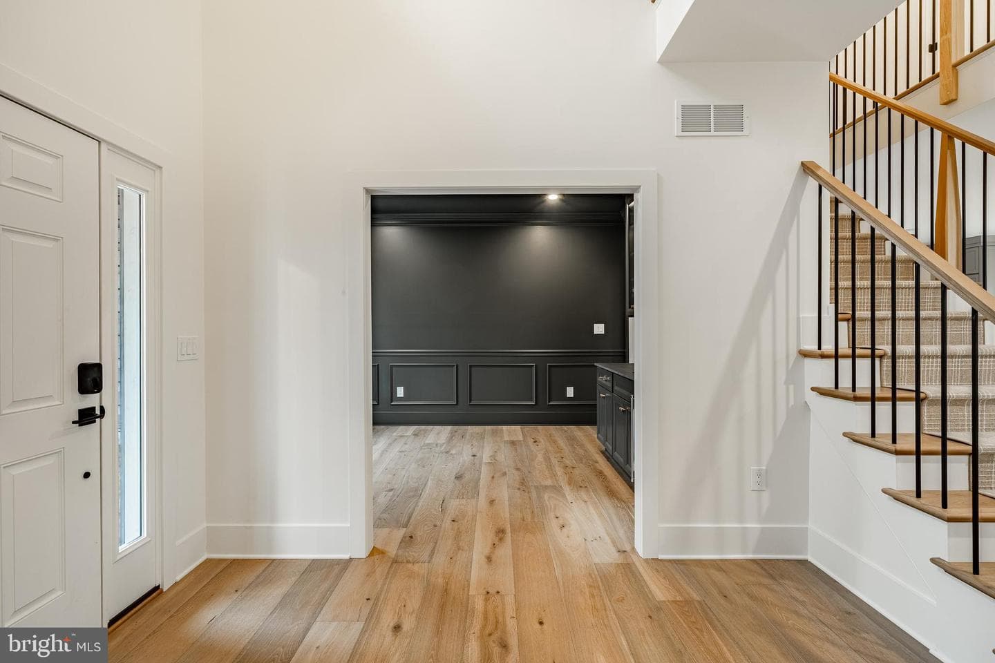 415 W Prospect Avenue photo 9