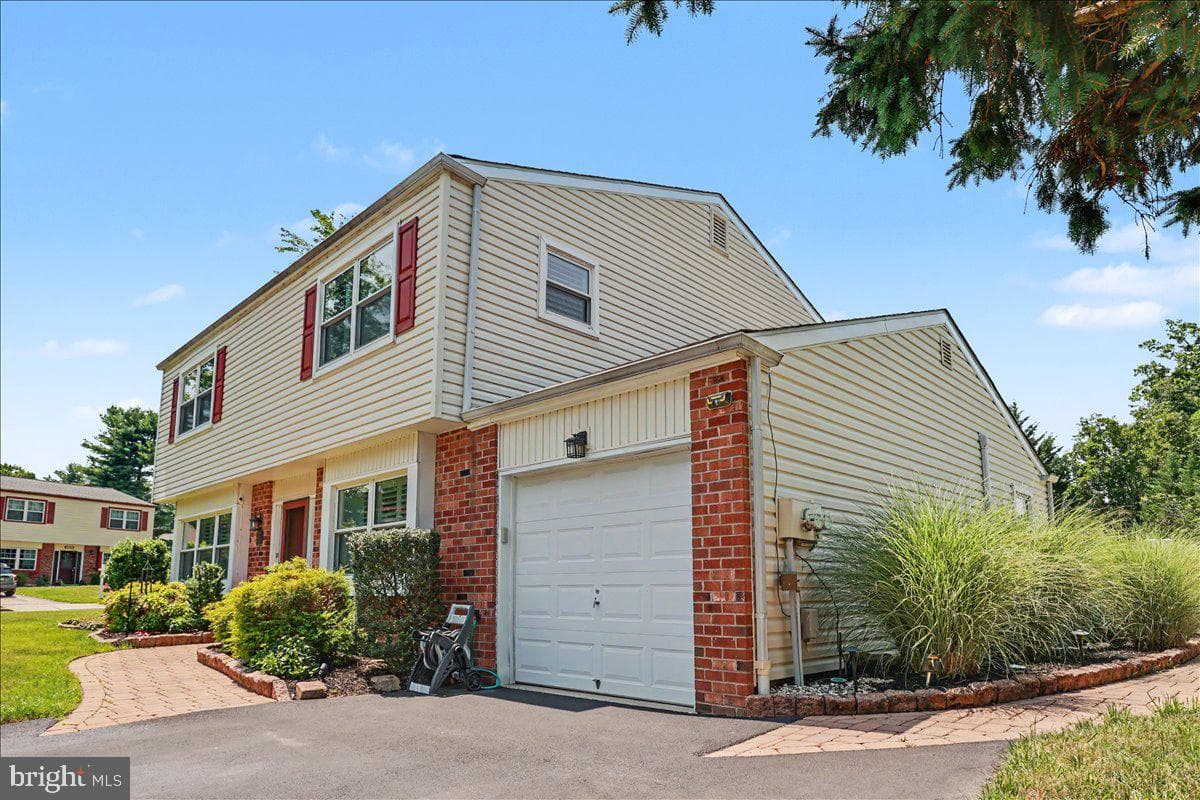 3001 Kimberly Drive photo 3