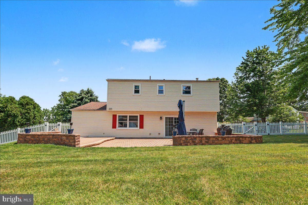 3001 Kimberly Drive photo 4