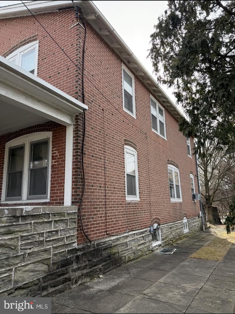 12 Township Line Road photo 2