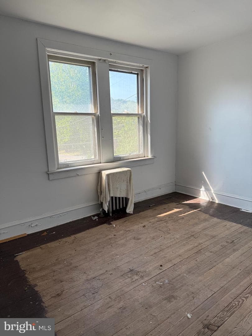 12 Township Line Road photo 5