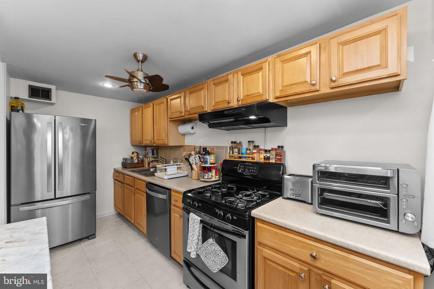 205 Southern Avenue photo 13