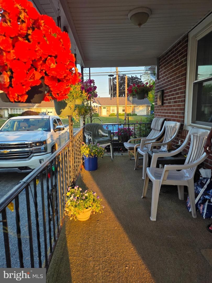 1207 N Charlotte Street photo 11