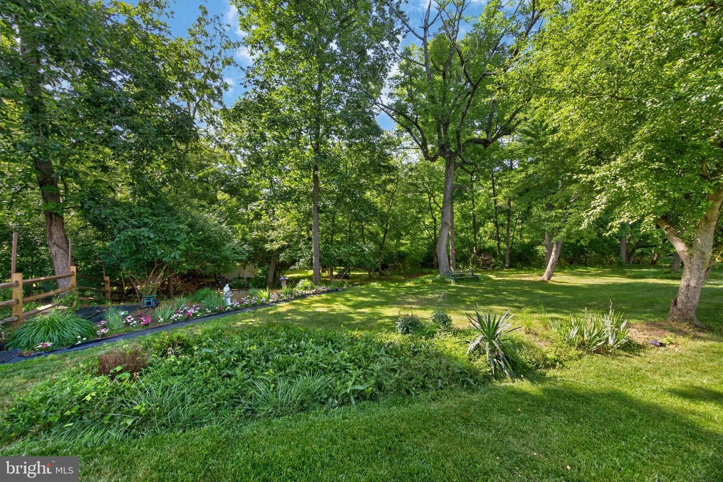 1215 Jarvis Lane photo 45