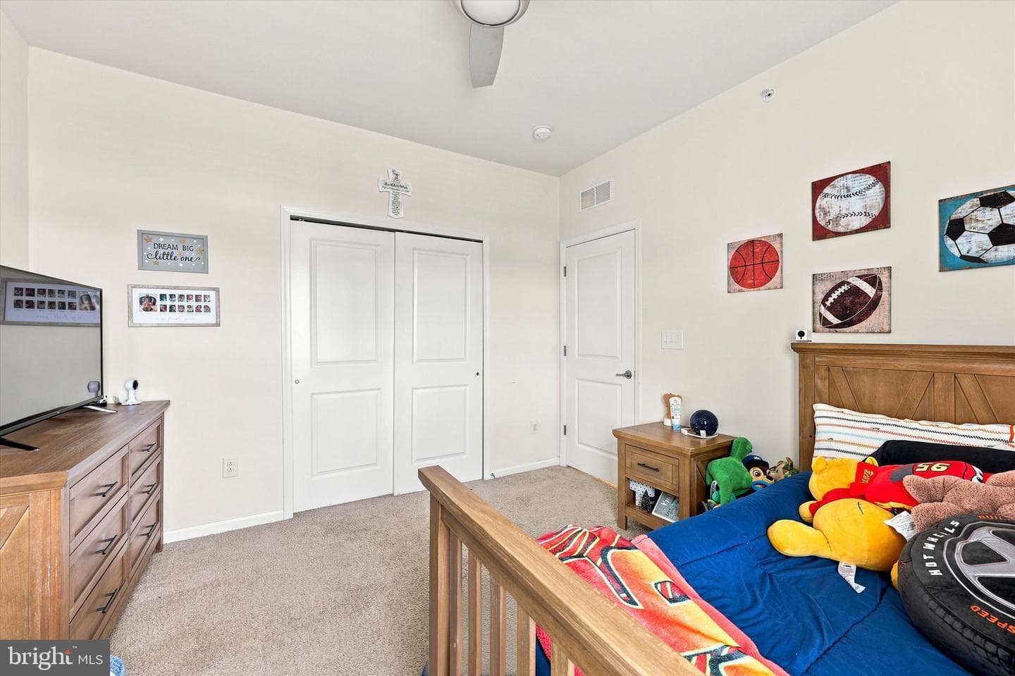137 Golden Vale Drive photo 30