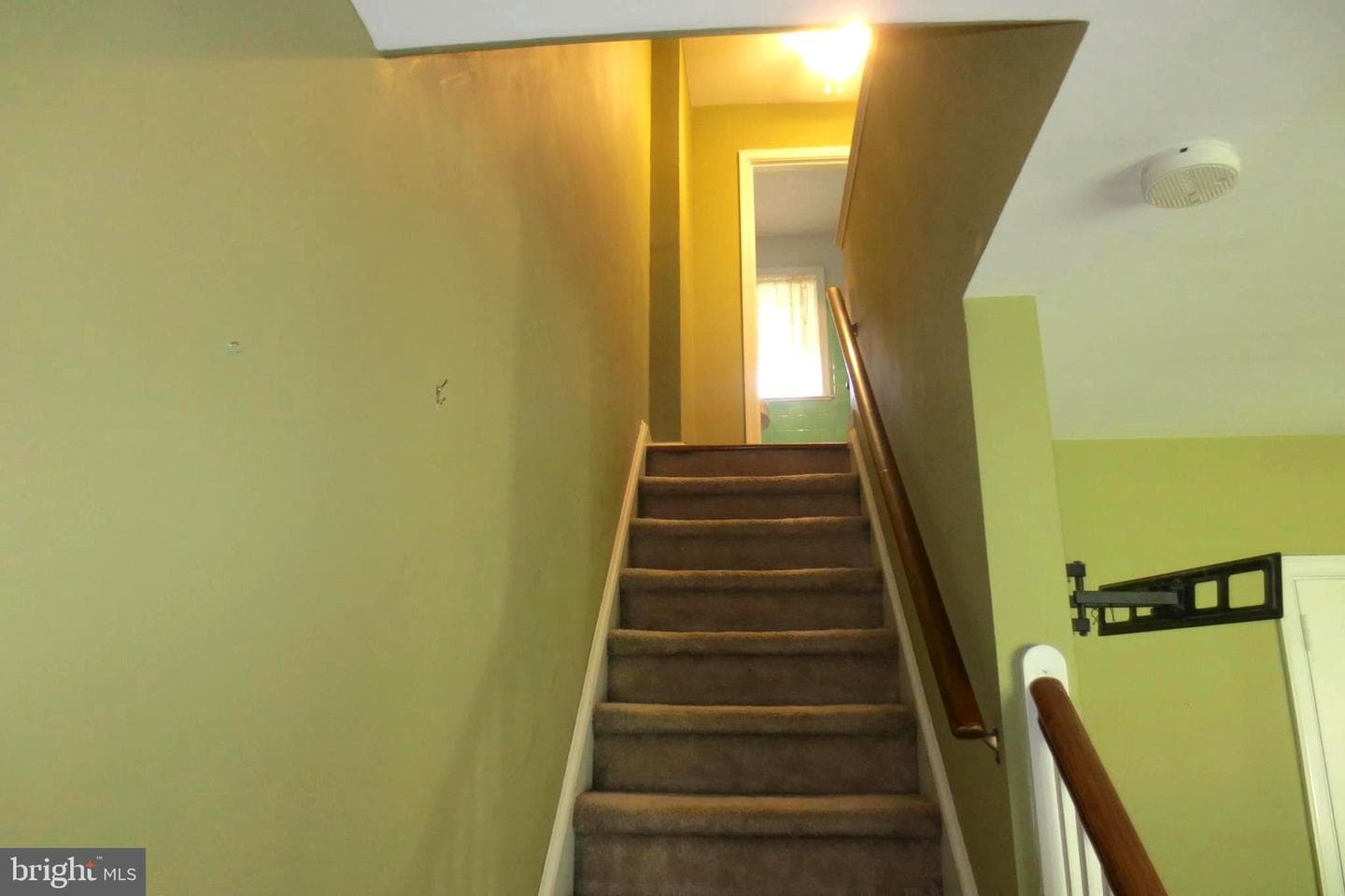 288 Diamond Street photo 13