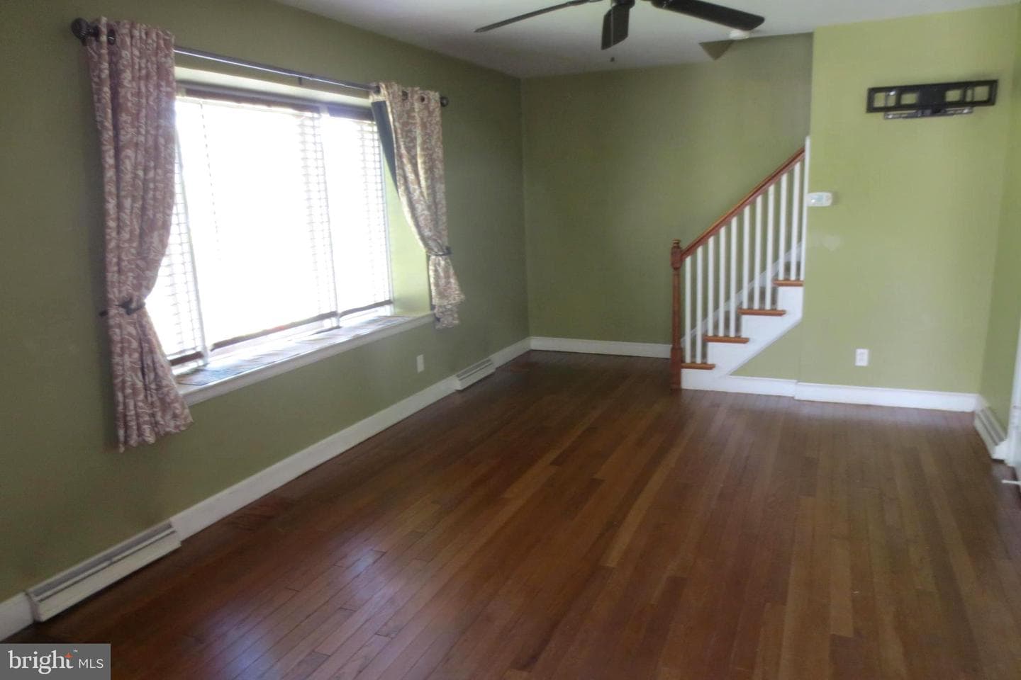 288 Diamond Street photo 6