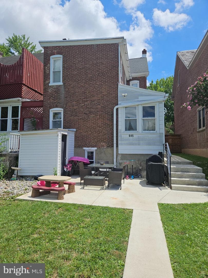 645 N. Charlotte St photo 51