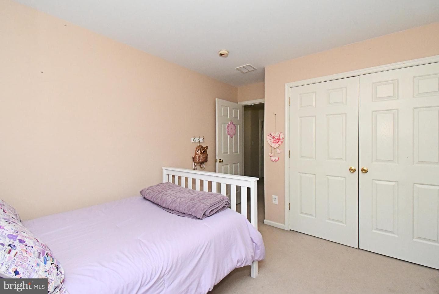 64 Hunt Club Drive photo 28