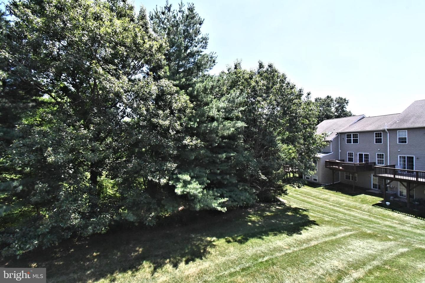 64 Hunt Club Drive photo 43