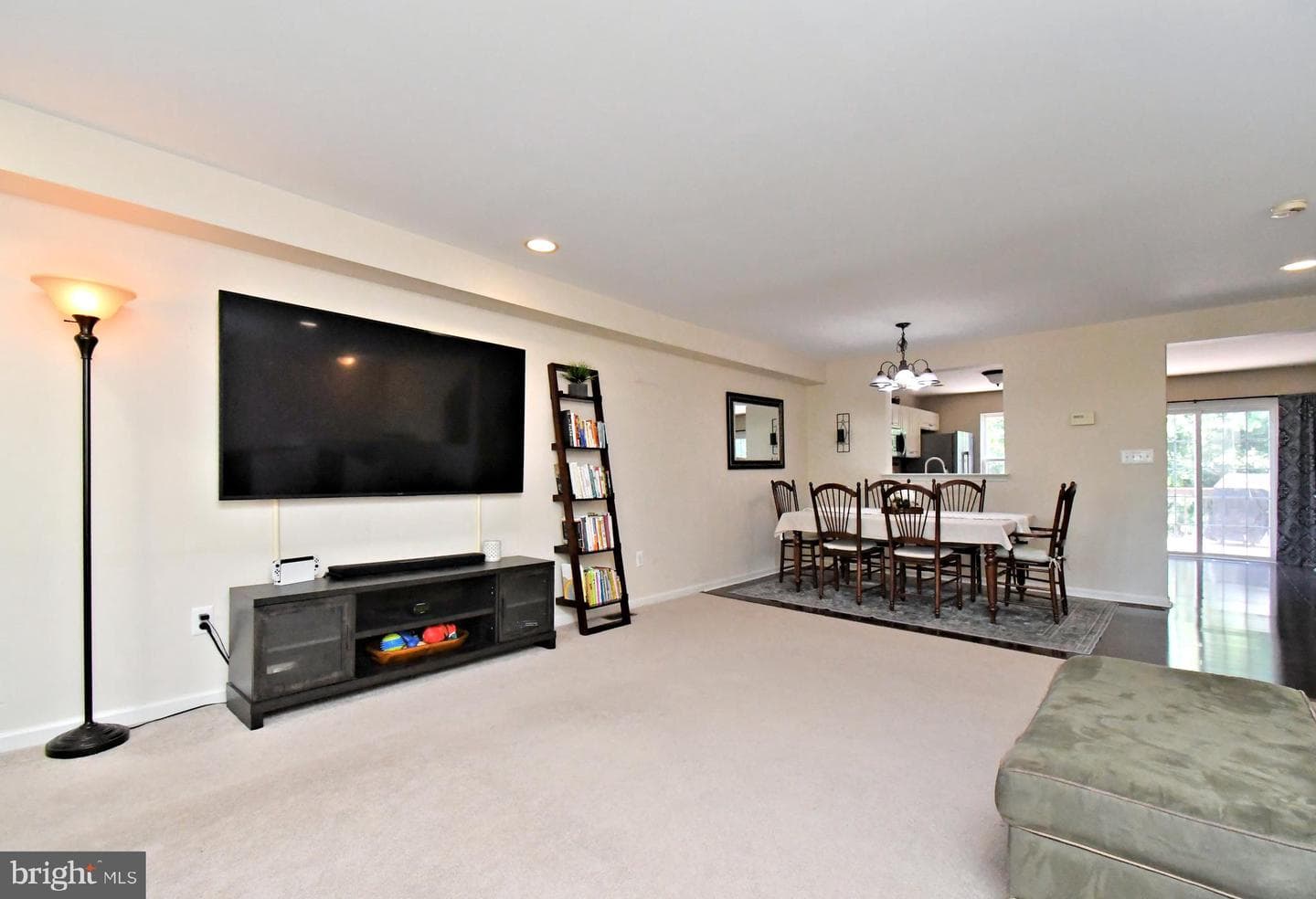 64 Hunt Club Drive photo 6