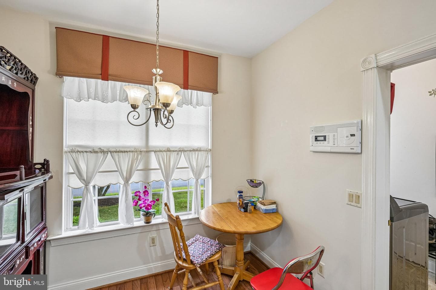 106 Newbury Way photo 13