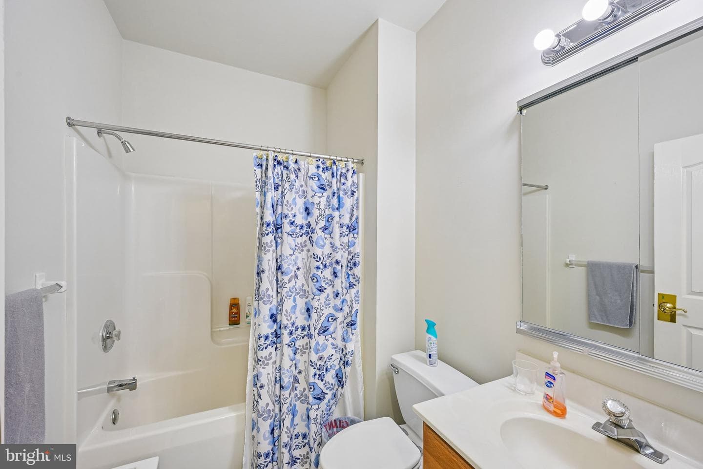 106 Newbury Way photo 20