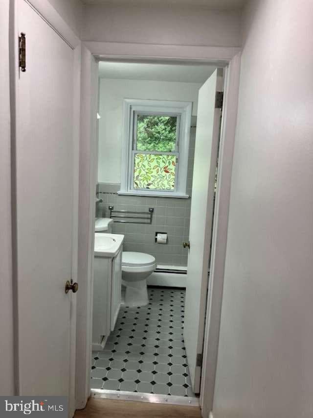 439 E Chestnut Street photo 12