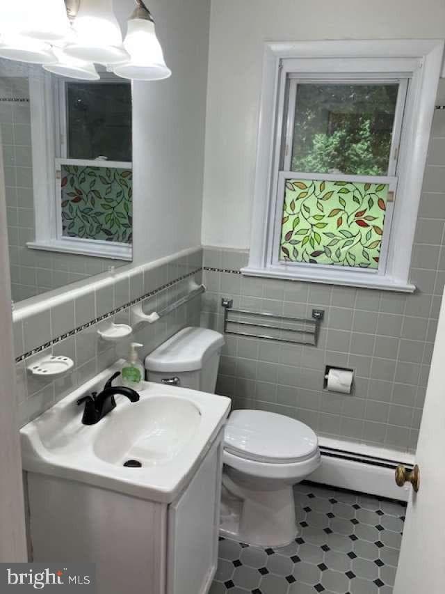 439 E Chestnut Street photo 13