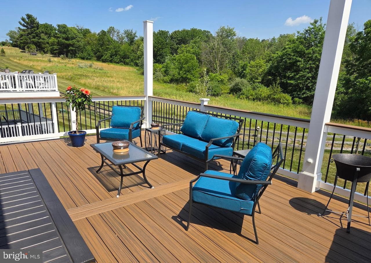 190 Haven Drive photo 32