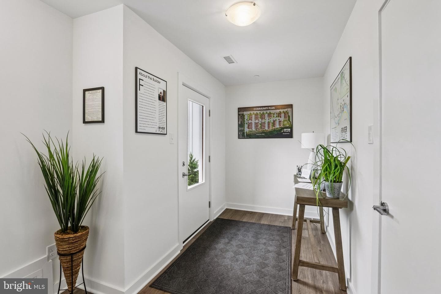 956 Riverplace Drive #56 photo 4
