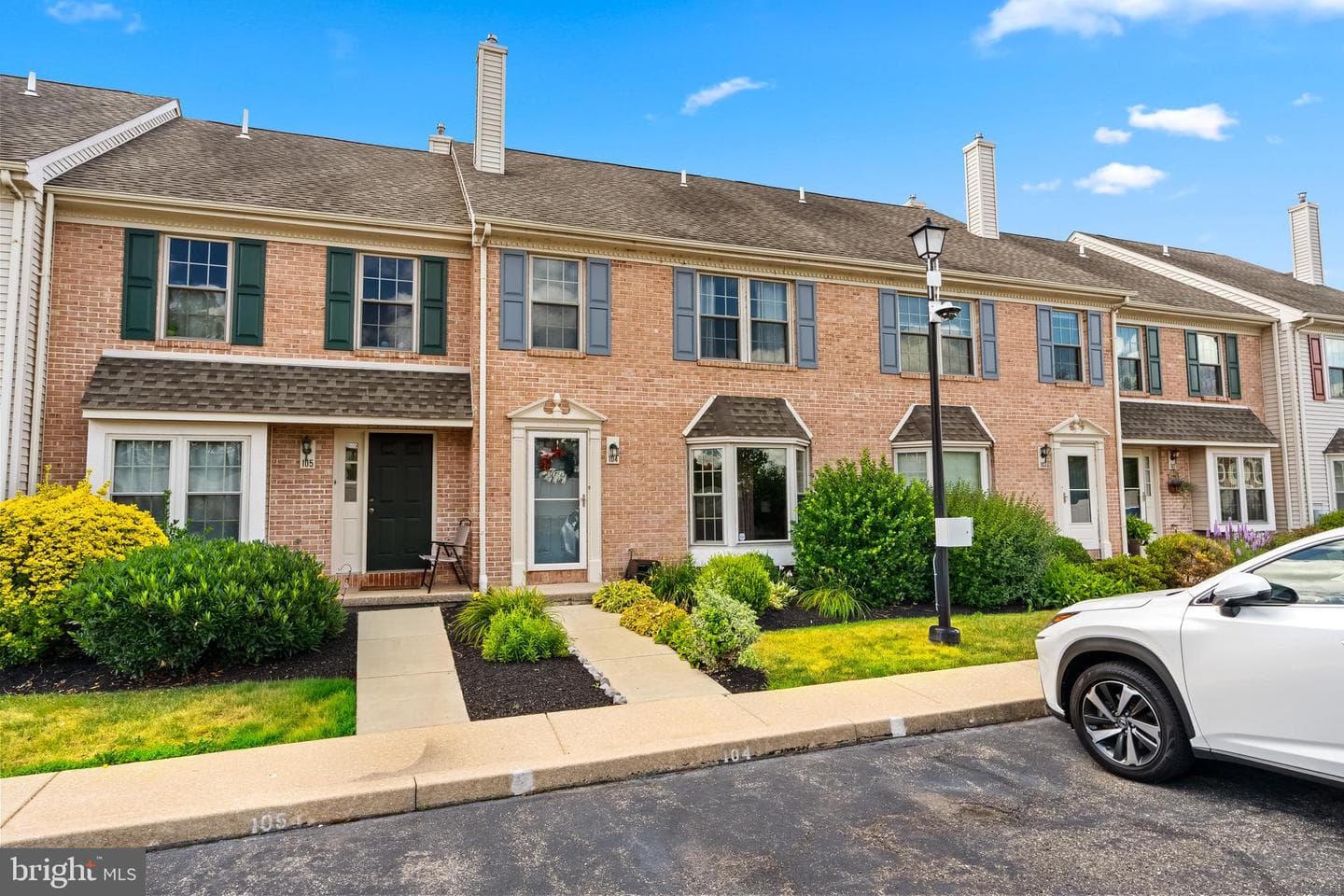 104 Hollytree Court photo 3